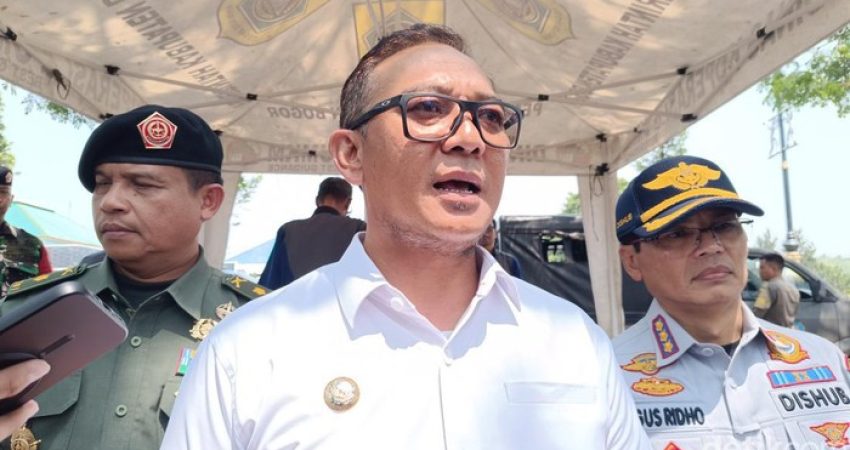 bupati-bogor-iwan-setiawan